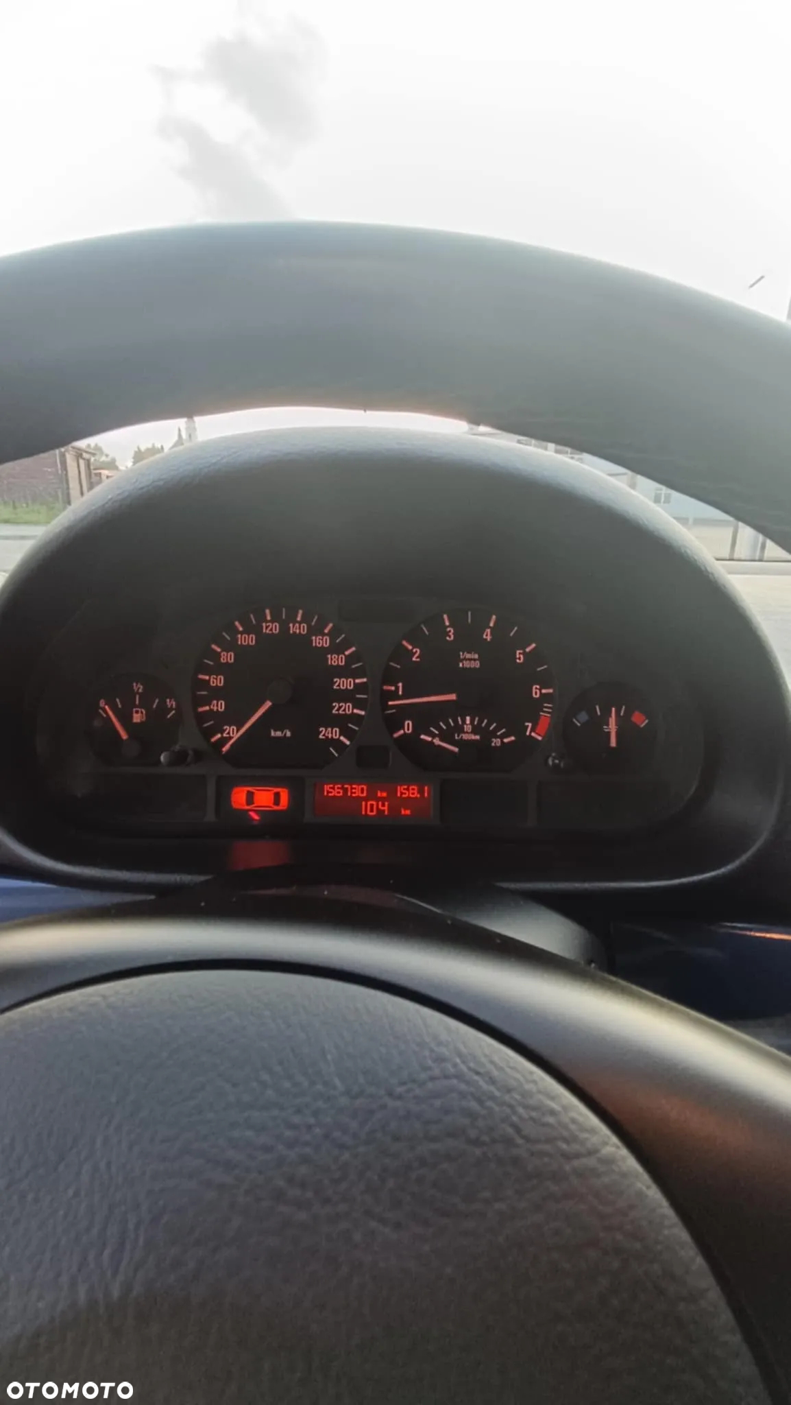 BMW Seria 3 316i - 10