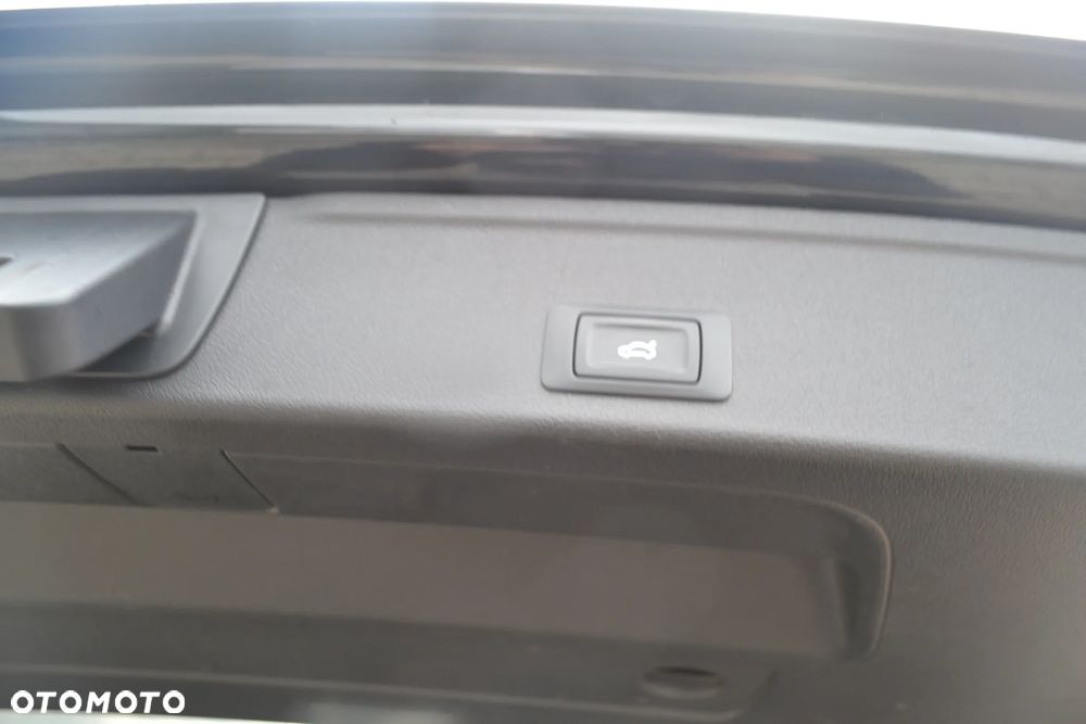 Audi A4 Avant 2.0 TDI - 13