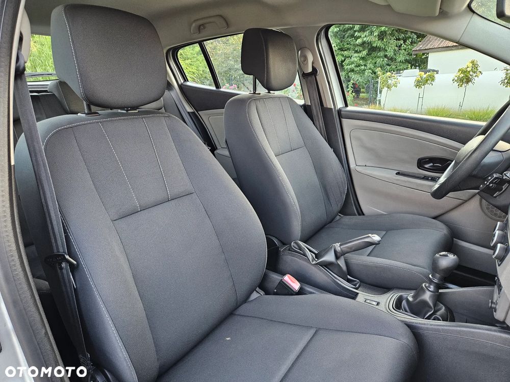 Renault Megane 1.5 dCi Expression - 13