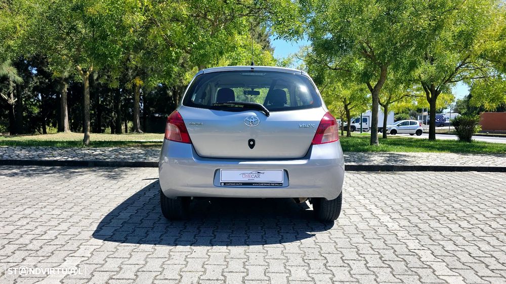 Toyota Yaris 1.0 VVT-i AC Manual - 5