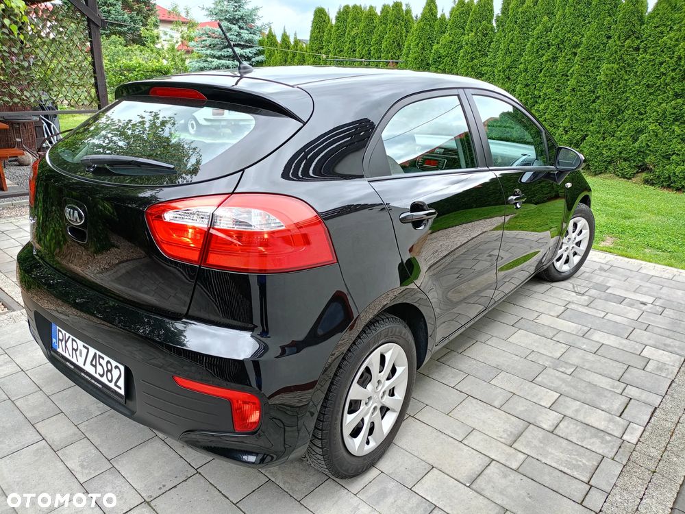 Kia Rio 1.2 Dream Team Edition - 6
