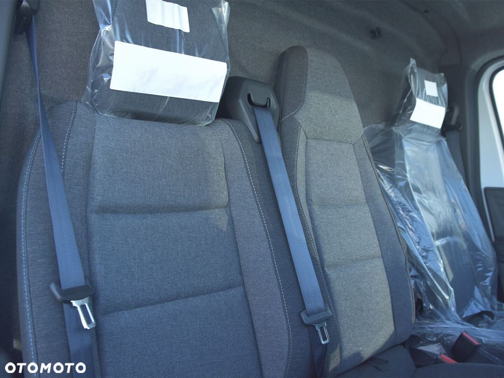 Renault Master Furgon FWD EXTRA 3,5T L3H2 2.0 dCi 170KM AT9 Euro6x - 13