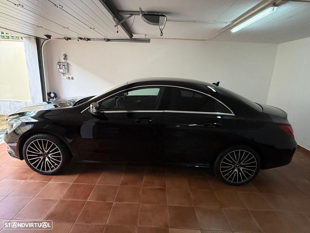 Mercedes-Benz CLA 180 Shooting Brake d Urban - 1