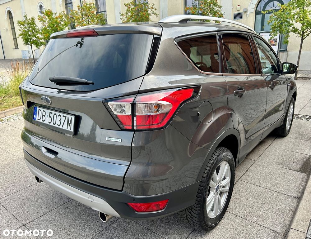 Ford Kuga - 8