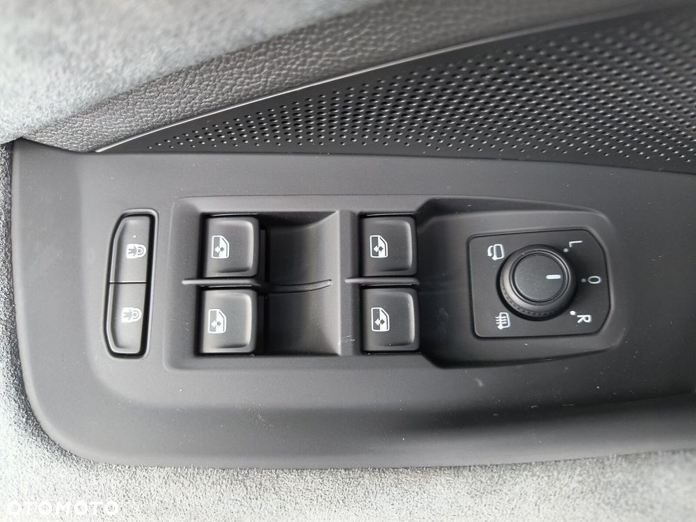 Skoda Superb 2.0 TDI SCR 4x4 Drive DSG - 28