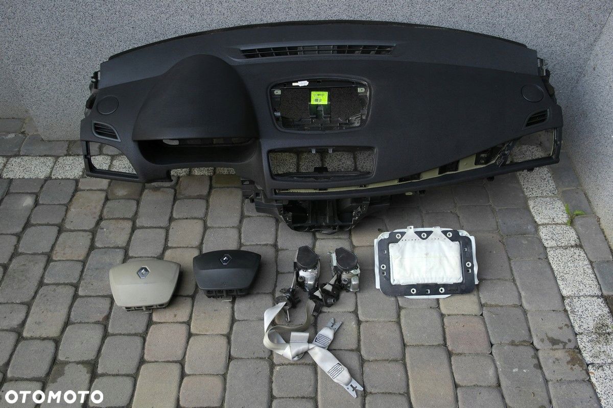 RENAULT MEGANE III 3 DESKA KONSOLA AIRBAG KOKPIT PULPIT PÓŁKA PASY PAS - 1