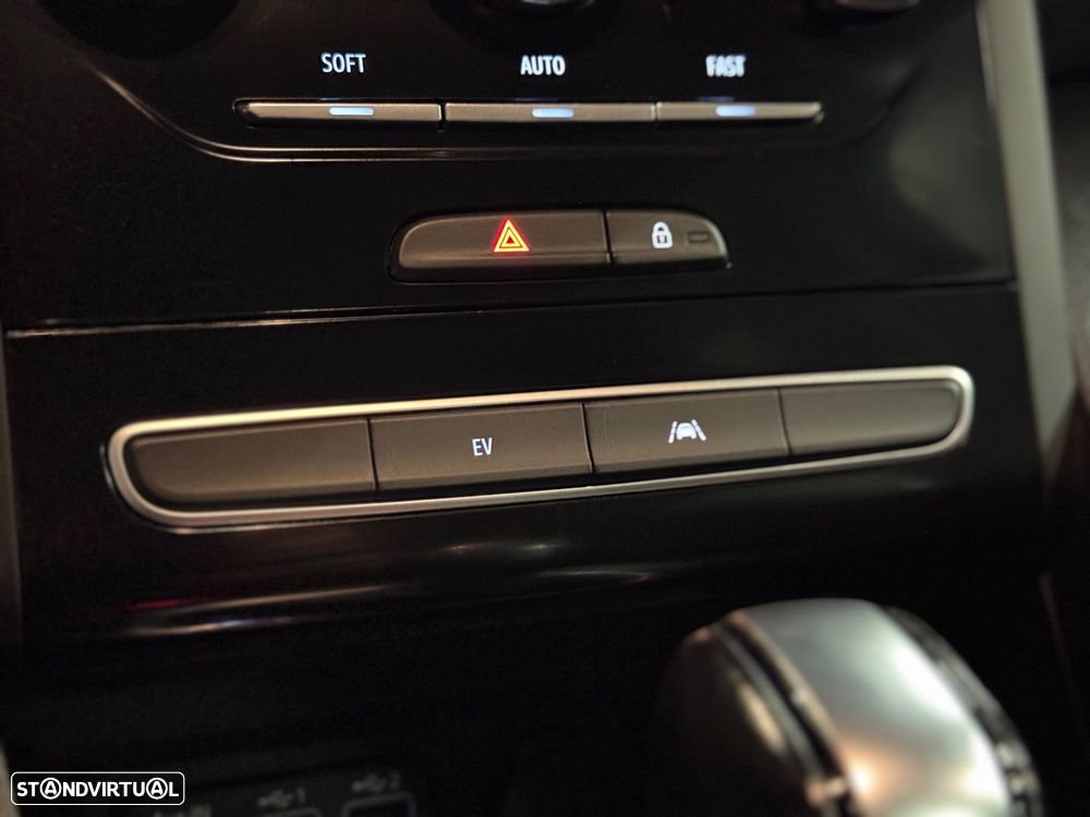 Renault Mégane Sport Tourer 1.6 E-Tech Plug-In Intens - 34