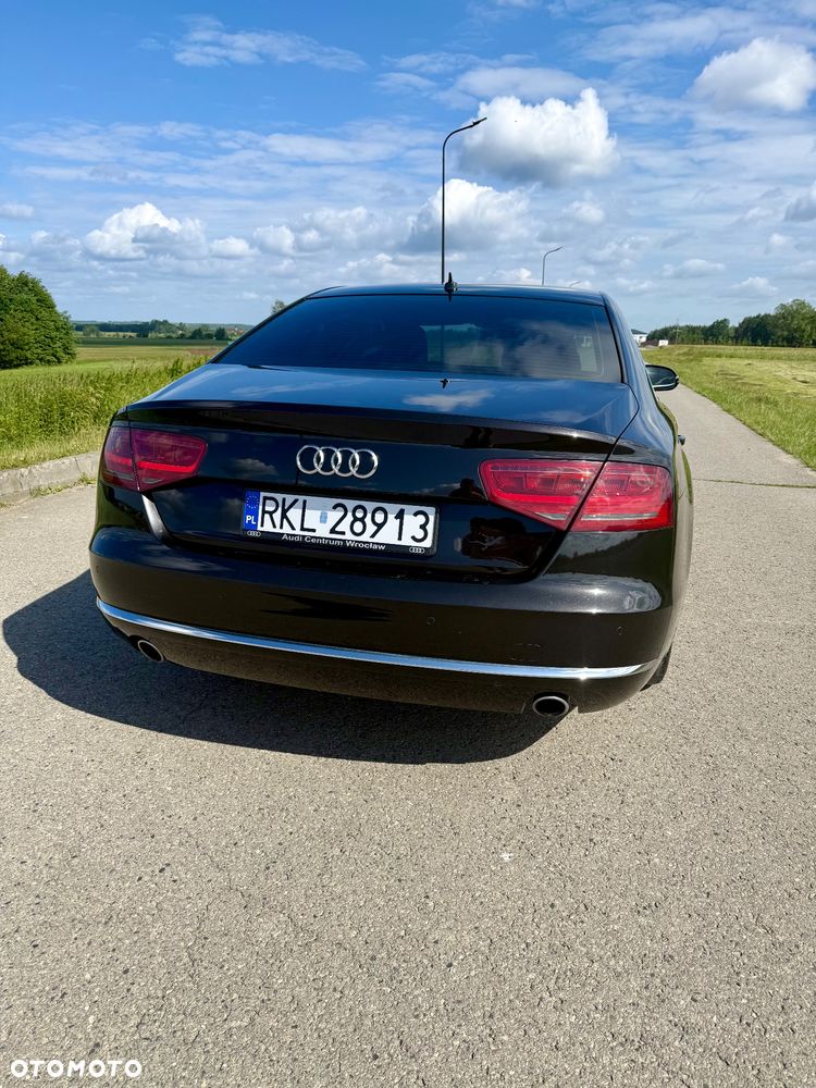 Audi A8 - 8