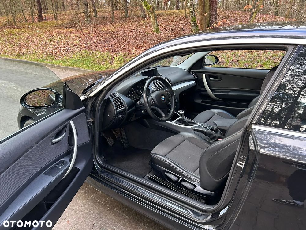 BMW Seria 1 118d DPF - 9