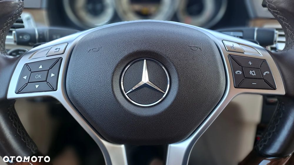 Mercedes-Benz Klasa E 250 Elegance - 28