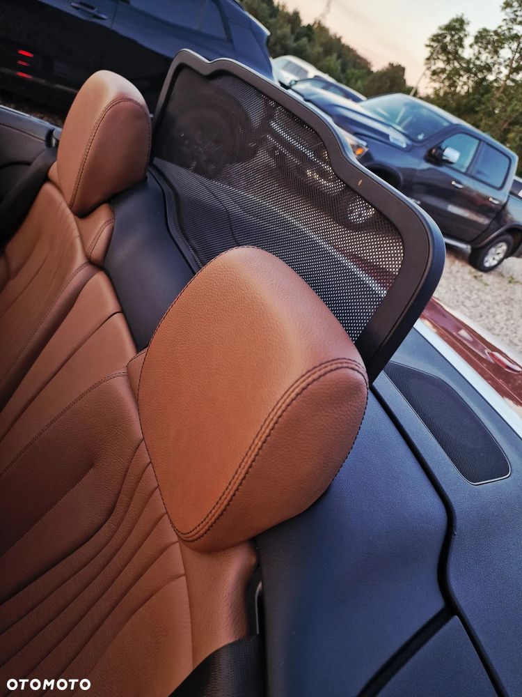 Mercedes-Benz Klasa E - 28