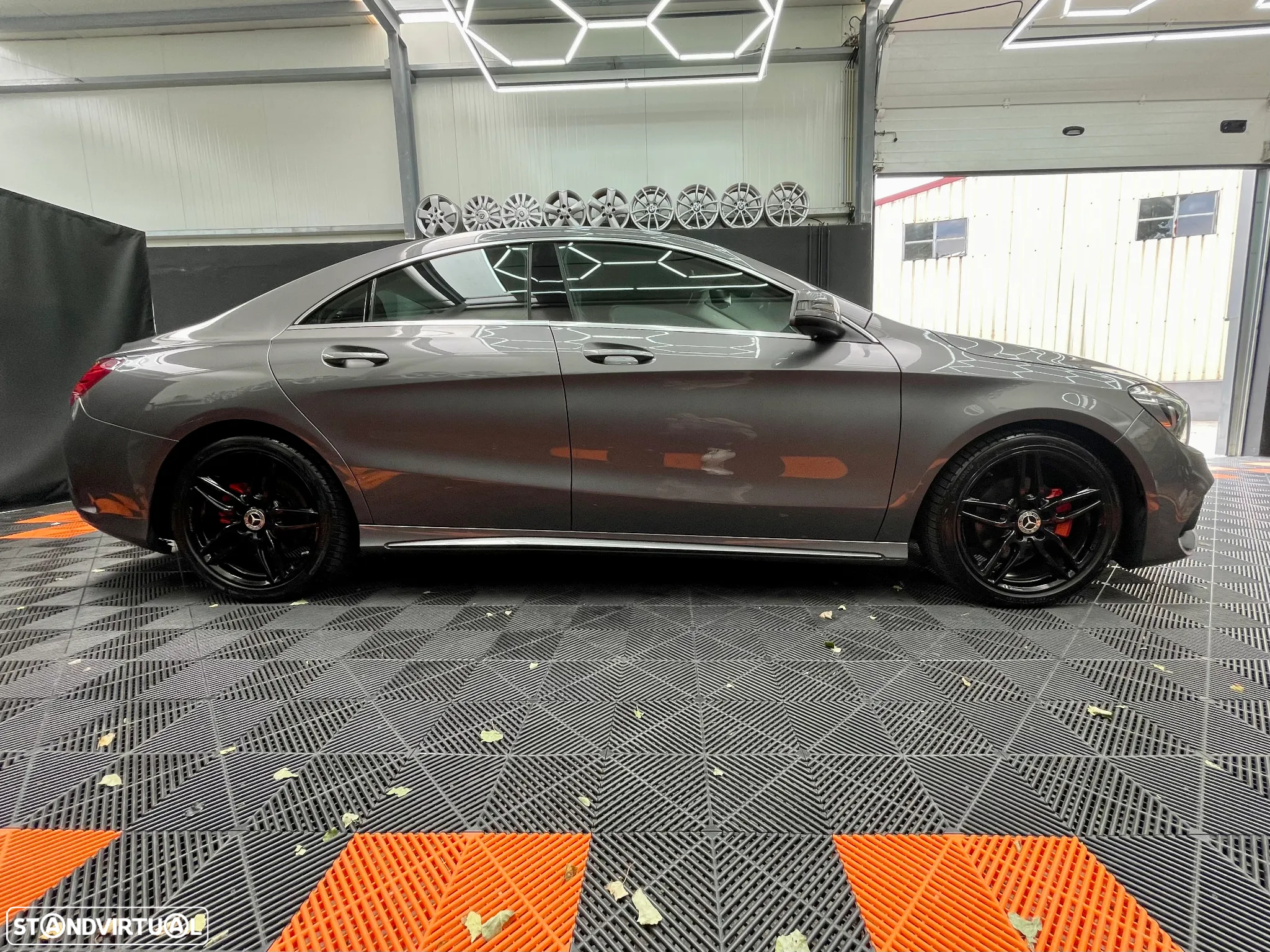 Mercedes-Benz CLA 200 d AMG Line - 12