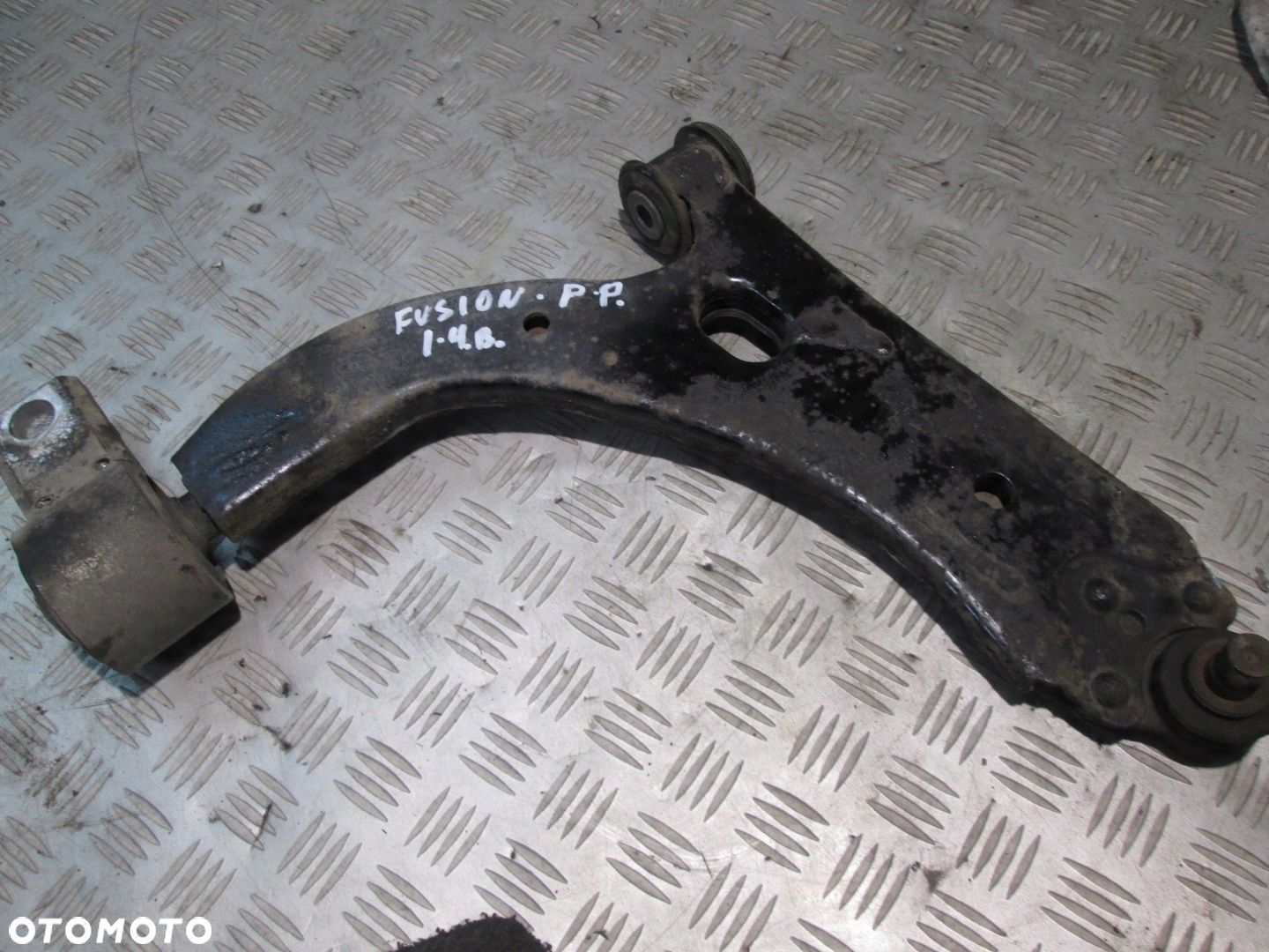 PRAWY WAHACZ PRZEDNI DOLNY FORD FUSION , 2002-2012 - 1
