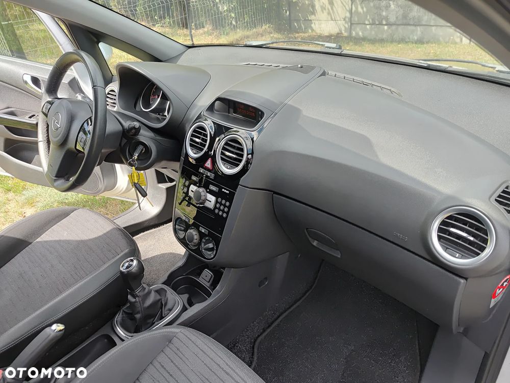 Opel Corsa 1.2 16V Energy - 20