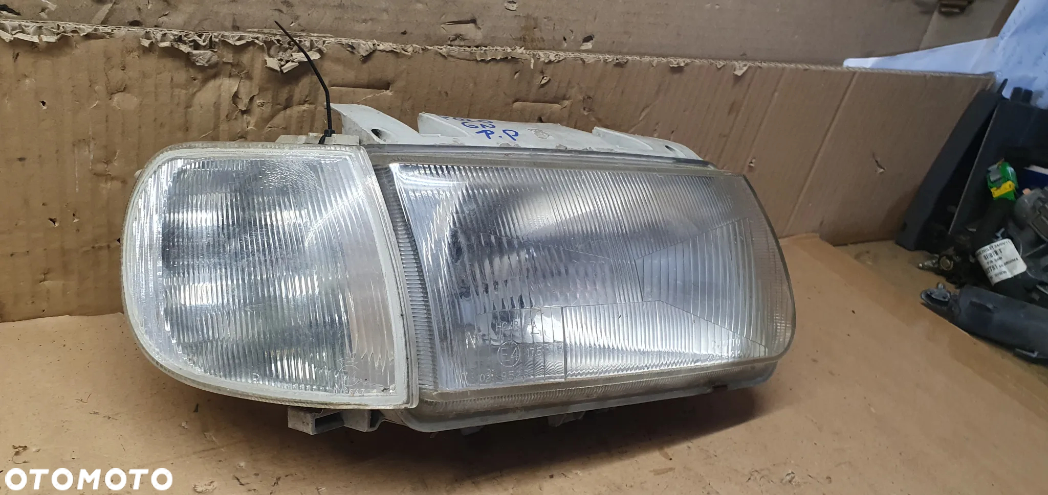 Lampa prawy przód przednia prawa kierunkowskaz kierunek VW Polo 6N - 3