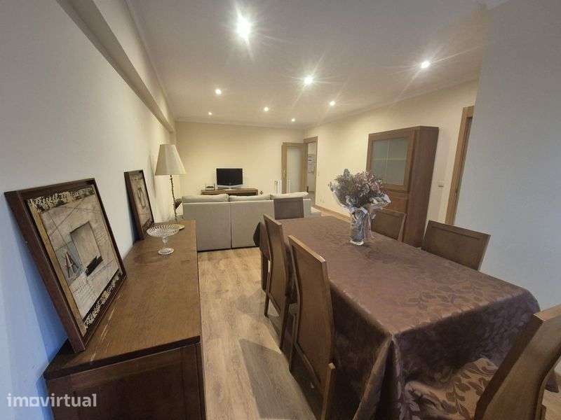 Apartamento T3 para arrendamento - Grande imagem: 2/12