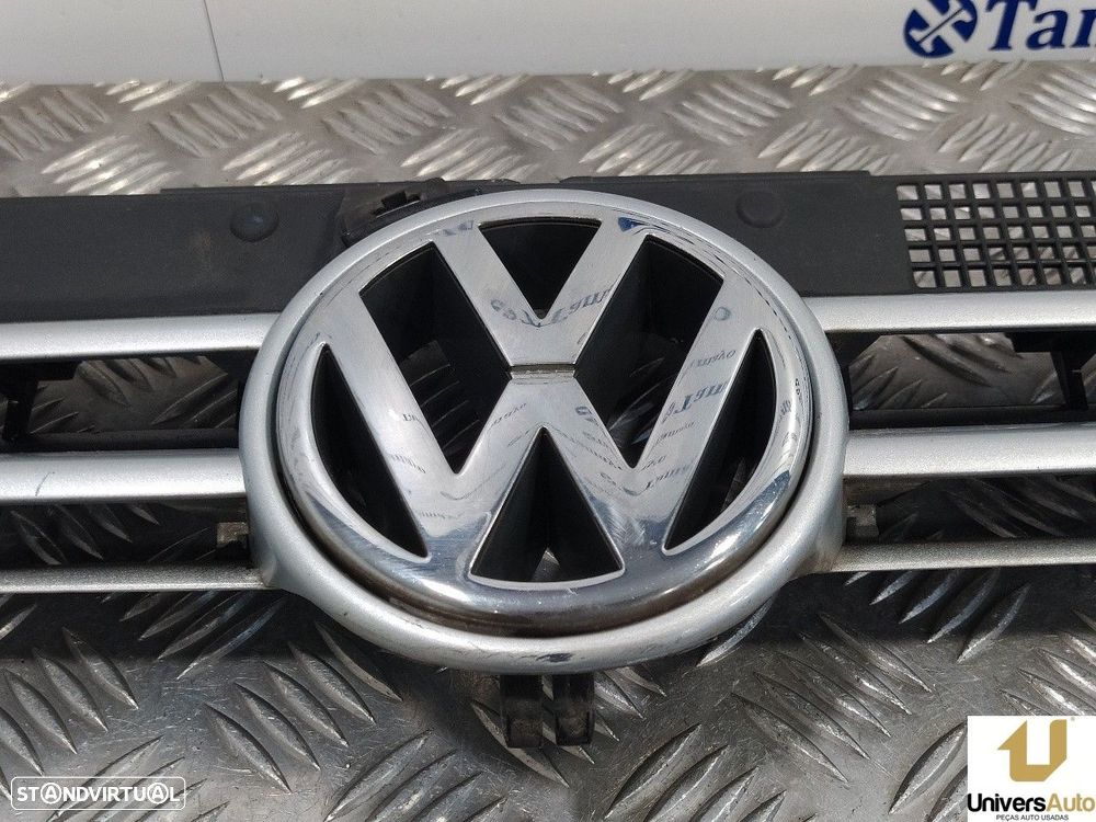 GRELHA FRONTAL VOLKSWAGEN GOLF IV 2001 -1J0853655G - 2