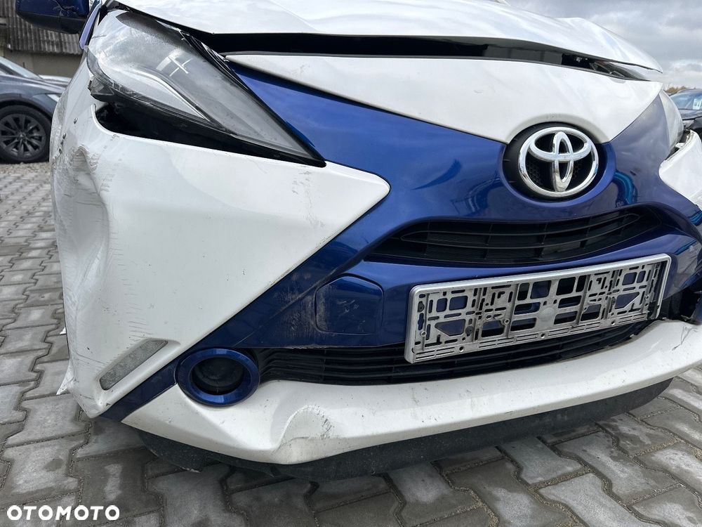 Toyota Aygo x-play - 23