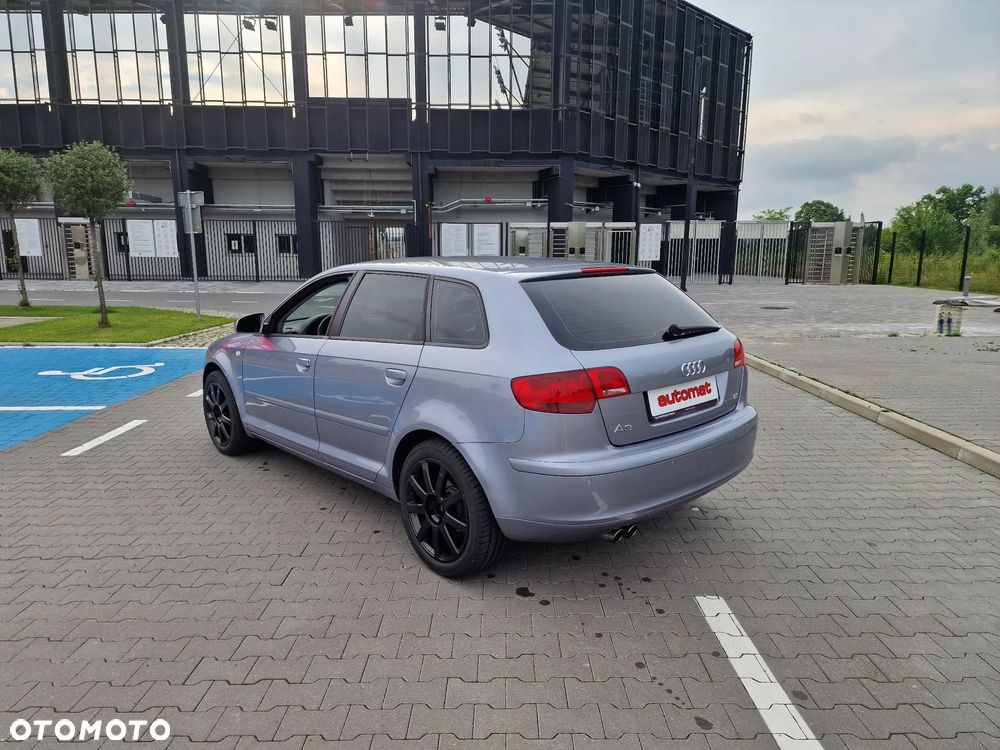 Audi A3 Sportback - 4
