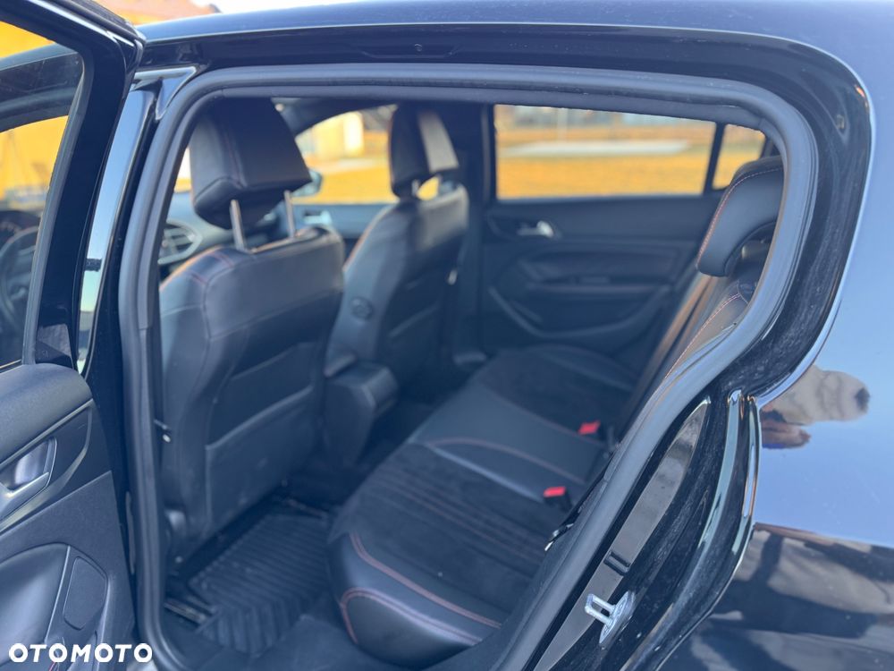 Peugeot 308 PureTech 225 EAT8 Stop & Start GT - 28