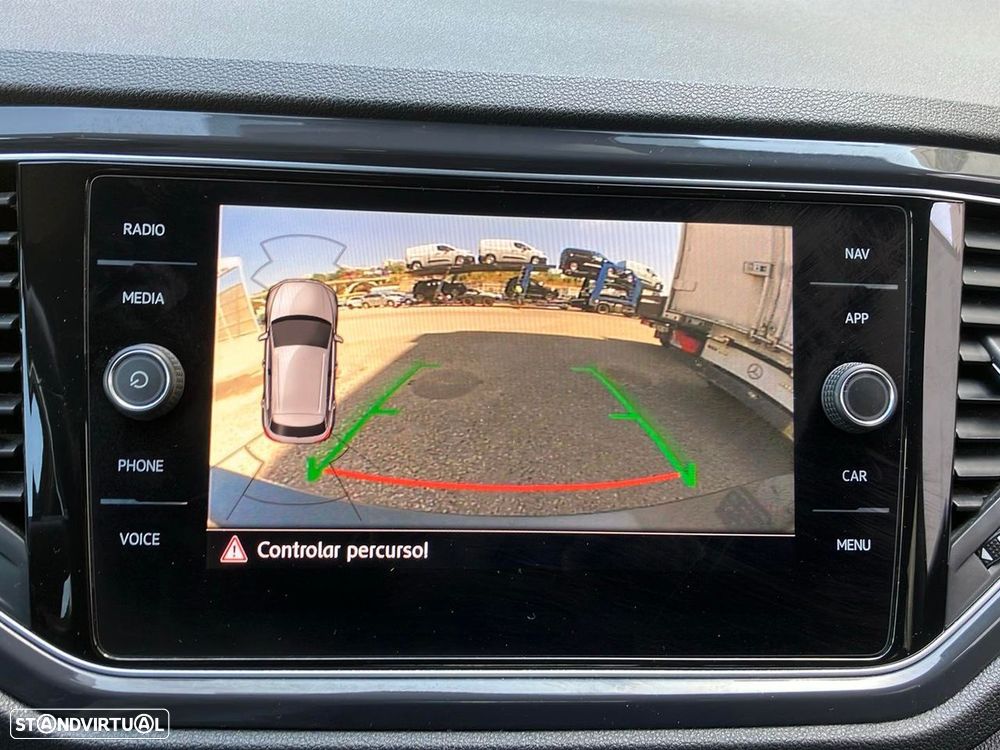Volkswagen T-Roc 1.5 TSI Sport DSG — fotografia 15
