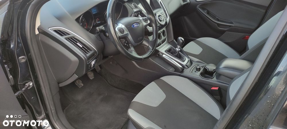Ford Focus 1.6 EcoBoost Titanium - 13