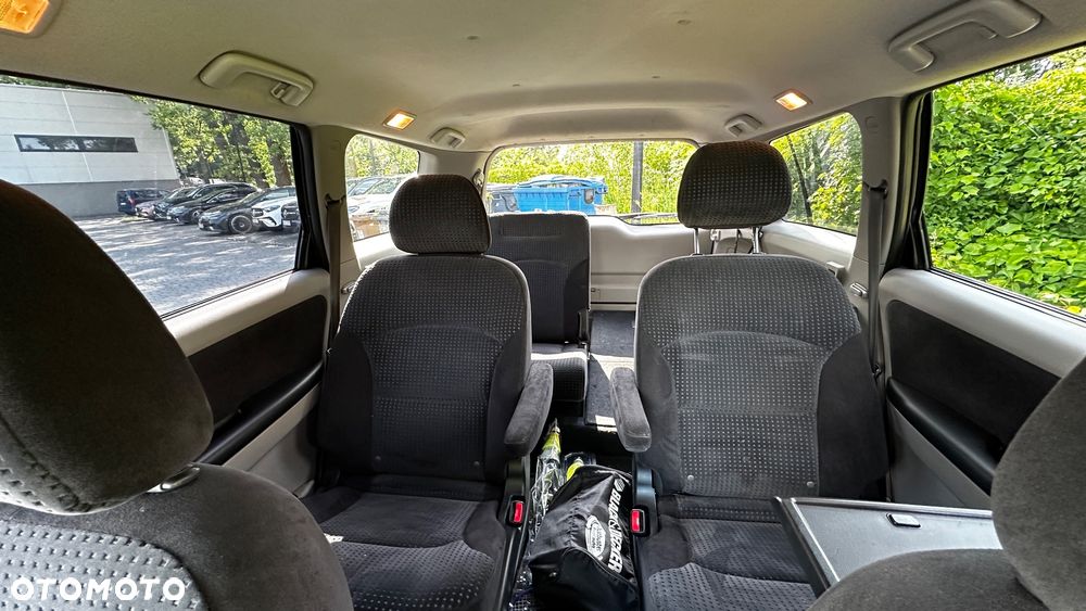 Mitsubishi Grandis 2.4 Intense (lea) - 26