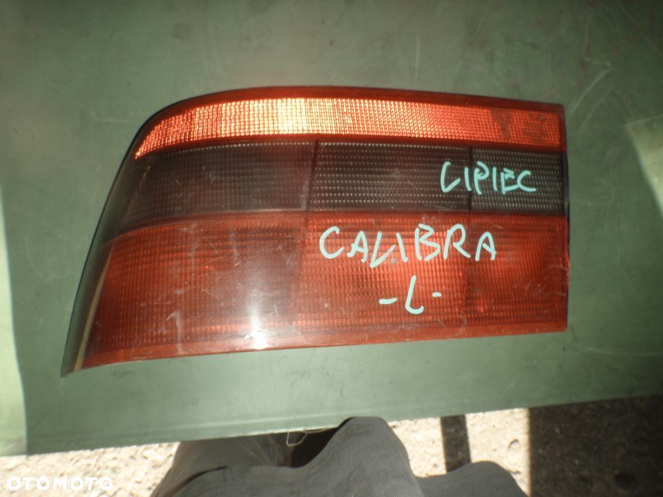 lampa lampka kabiny tył tylna lewa opel calibra lewa Posiadam prawie wszystkie części do tego modelu - 1