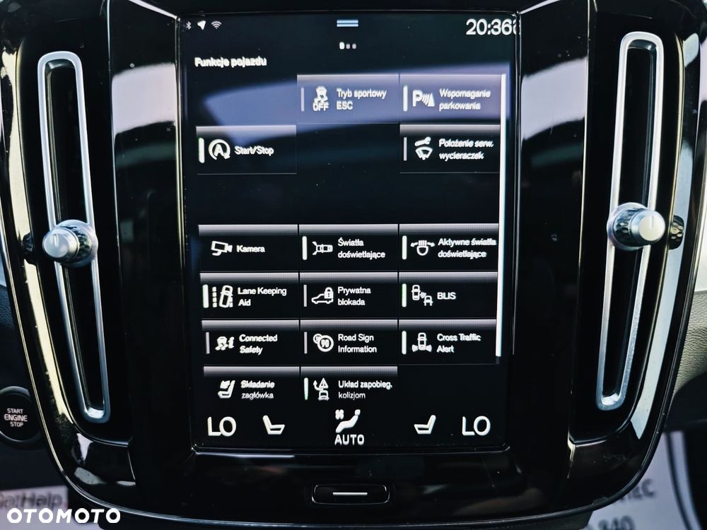 Volvo XC 40 T5 AWD Momentum Pro - 27