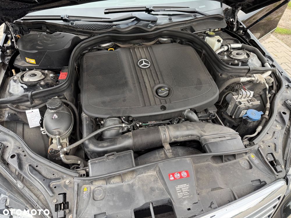 Mercedes-Benz Klasa E 200 CDI DPF BlueEFFICIENCY 7G-TRONIC Avantgarde - 5