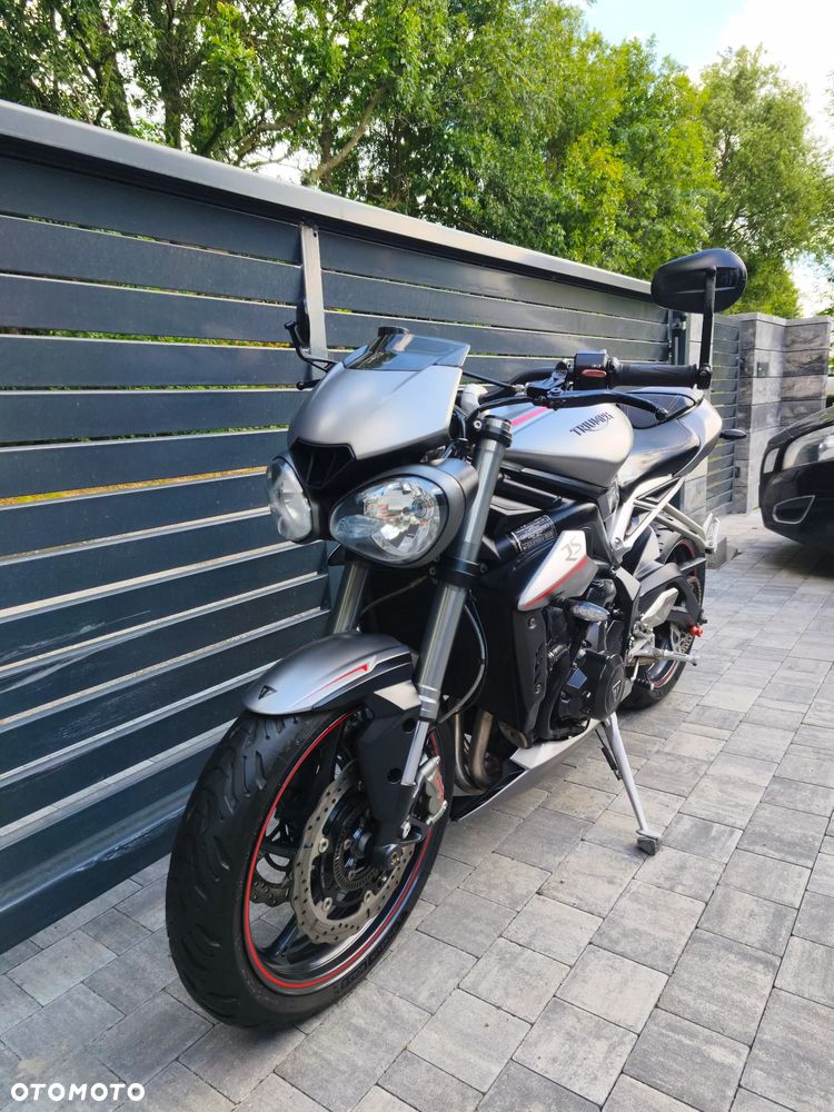 Triumph Street Triple - 7