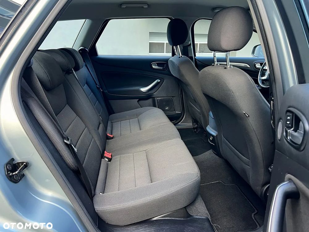 Ford Mondeo 2.0 Trend X - 10