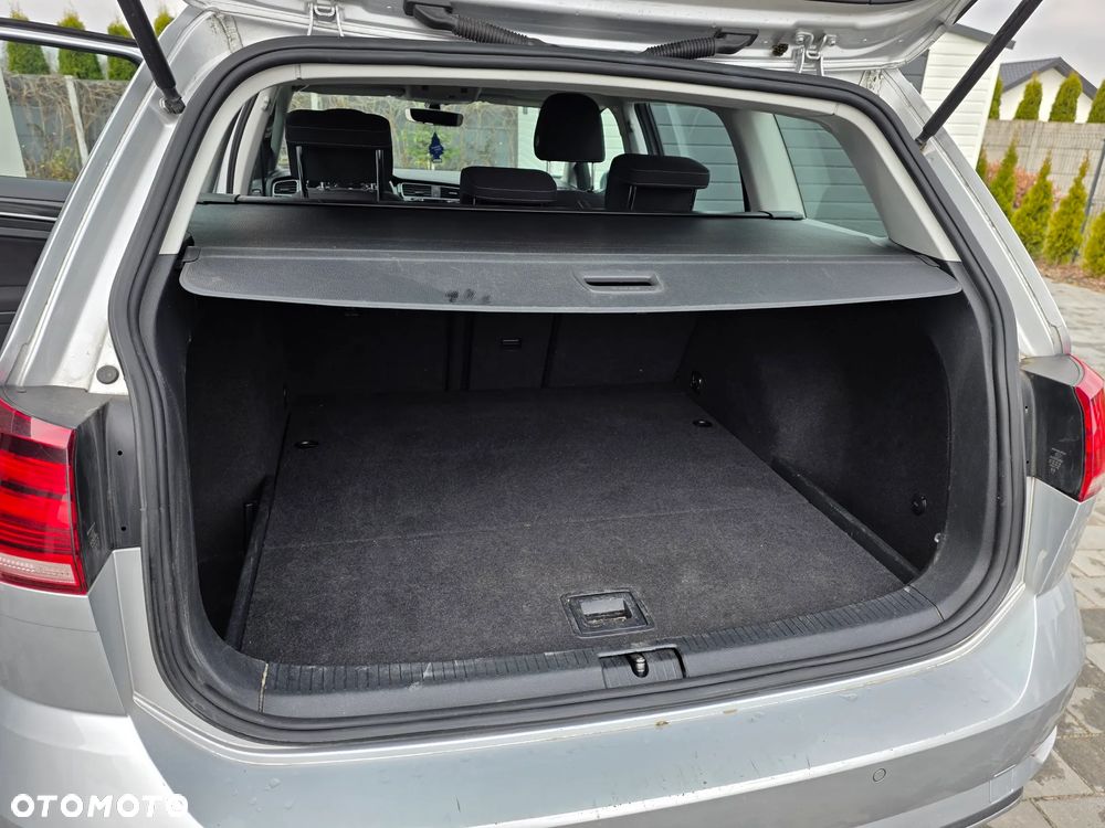 Volkswagen Golf 2.0 TDI BMT Highline DSG - 25