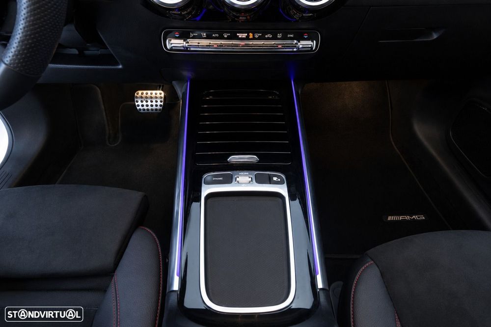 Mercedes-Benz GLA 200 d AMG Line - 23