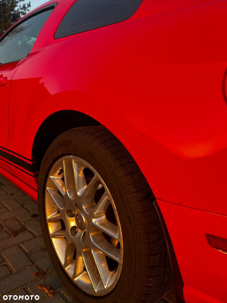 Ford Mustang 3.7 V6 Premium - 29