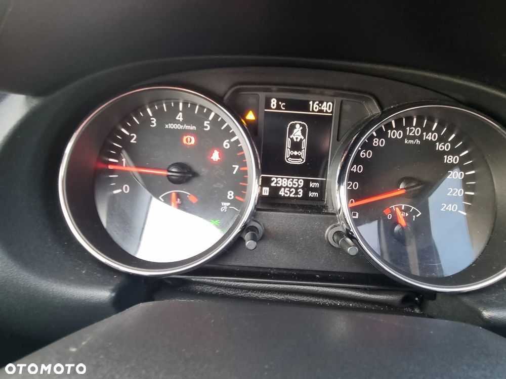 Nissan Qashqai 1.6 Acenta - 17