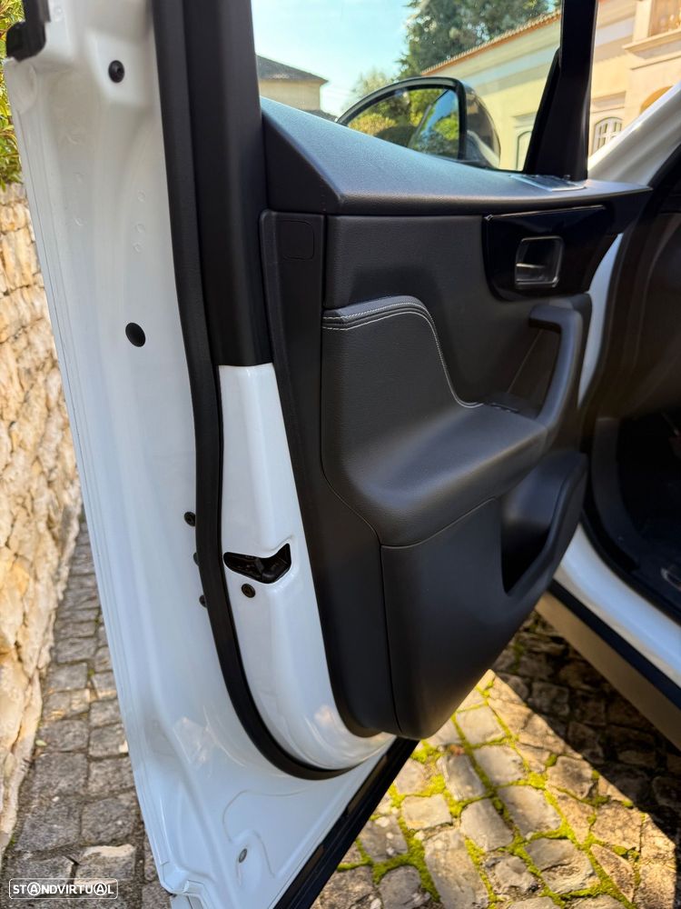 Jaguar F-Pace 2.0 i4D R-Sport AWD Aut. - 20