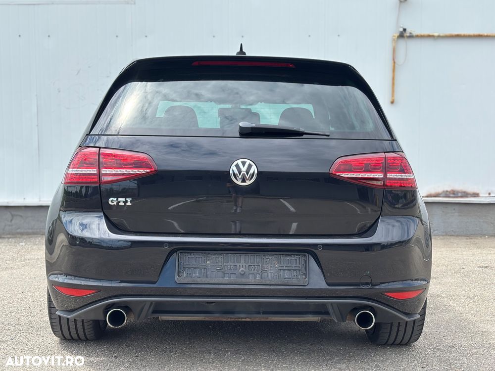 Volkswagen Golf - 7