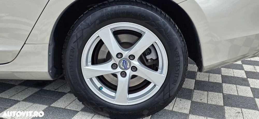 Volvo S60 - 12