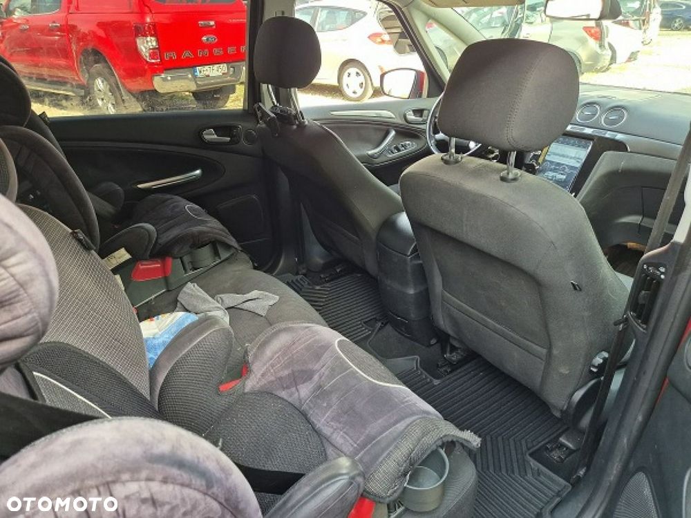 Ford S-Max - 25