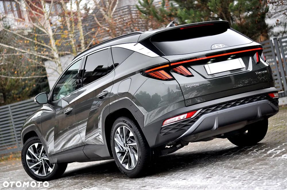 Hyundai Tucson 1.6 GDI BlueDrive GO 2WD - 11