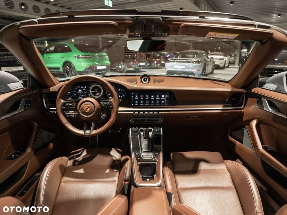 Porsche 911 Targa 4 GTS - 20