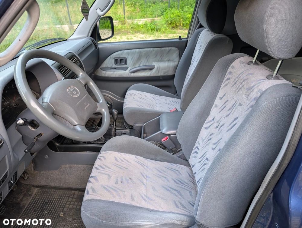 Toyota Land Cruiser - 10