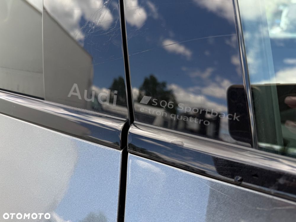 Audi SQ6 - 32