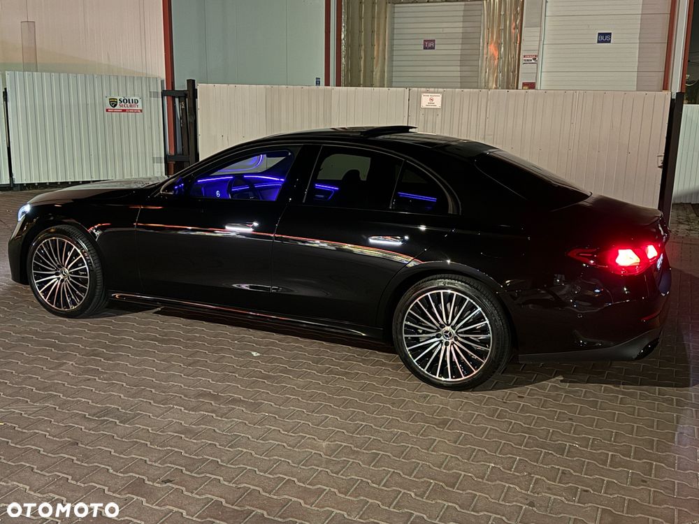 Mercedes-Benz Klasa E 300de 4Matic 9G-TRONIC AMG Line NIGHT Edition - 5