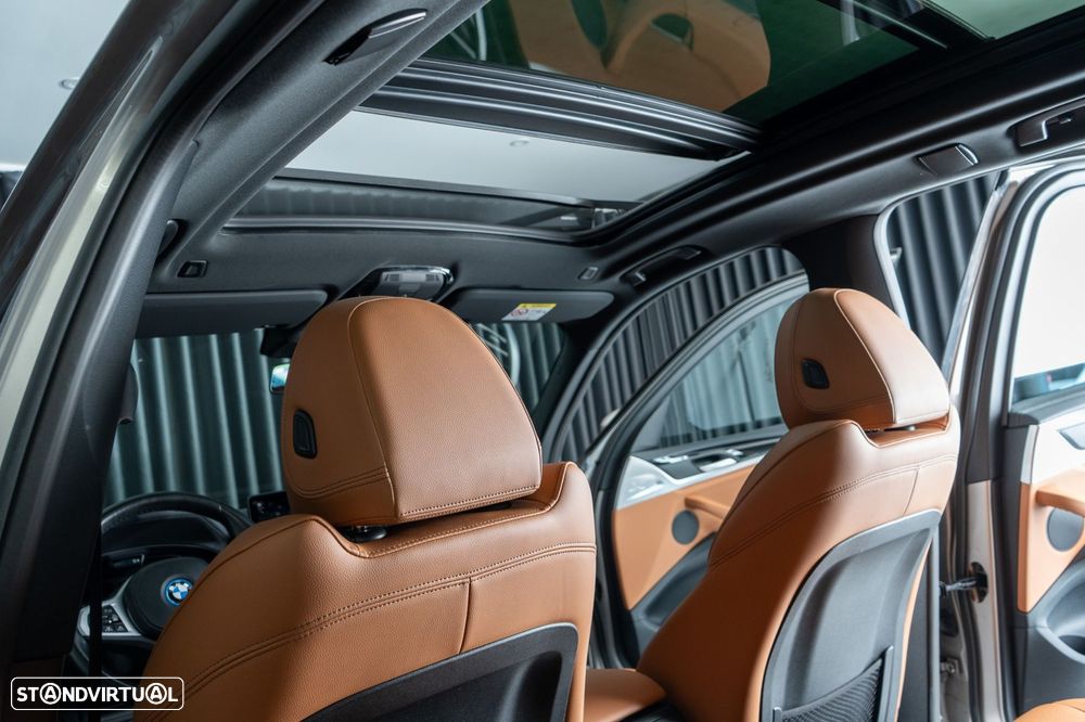 BMW iX3 M Sport Inspiring - 12