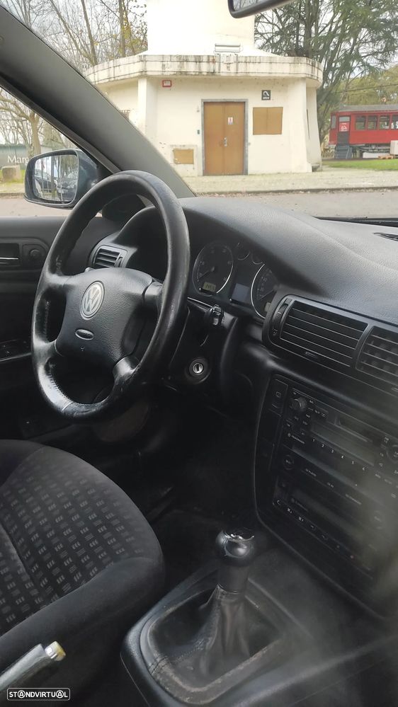 VW Passat Variant 1.9 TDi Confortline - 8