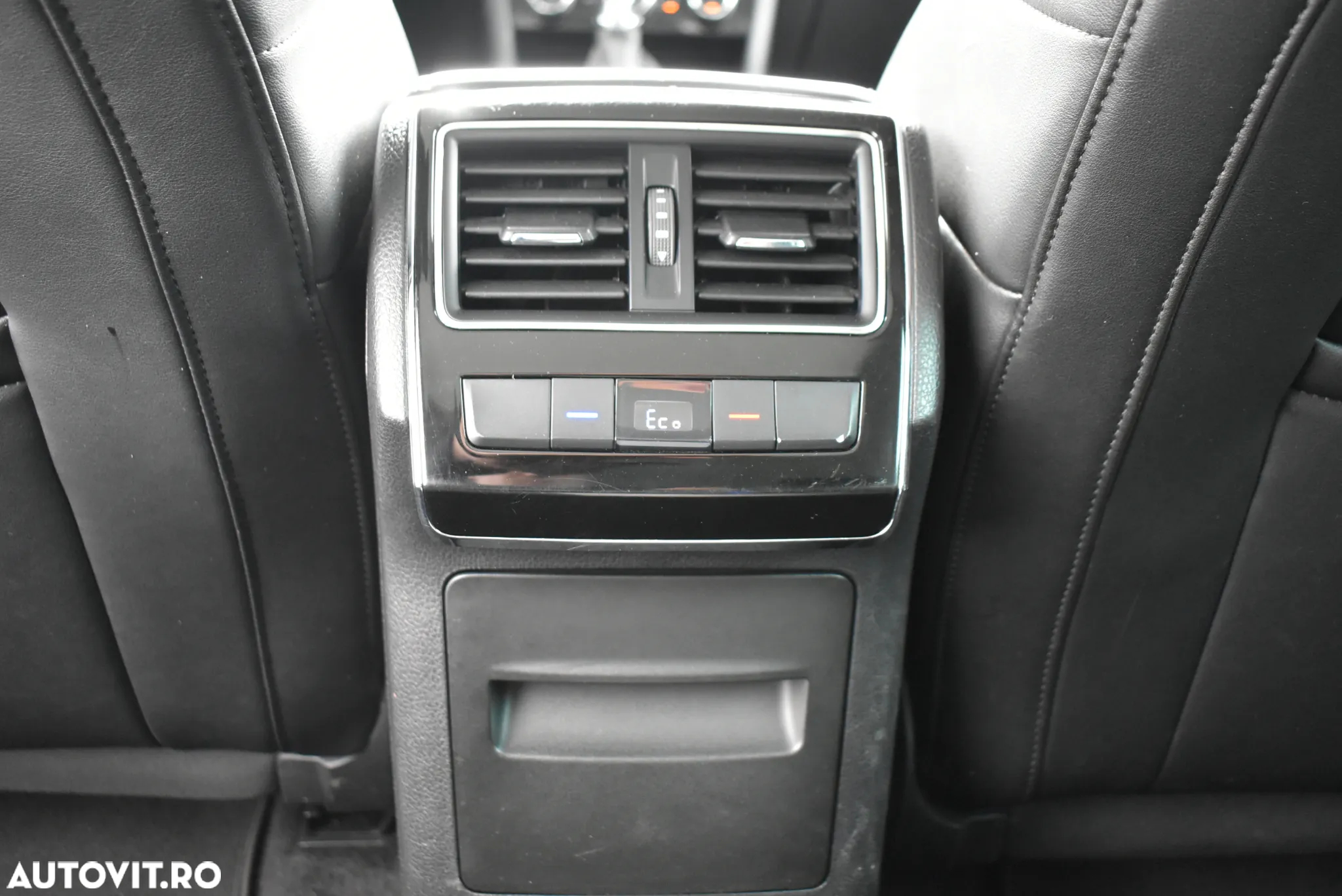 Skoda Superb Combi 1.4 TSI iV DSG L&K - 28
