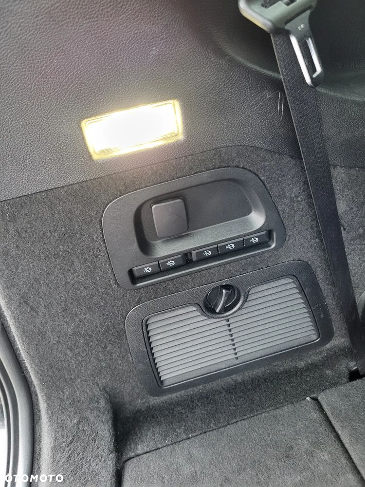 Ford Galaxy 2.0 TDCi 4WD Titanium PowerShift - 21