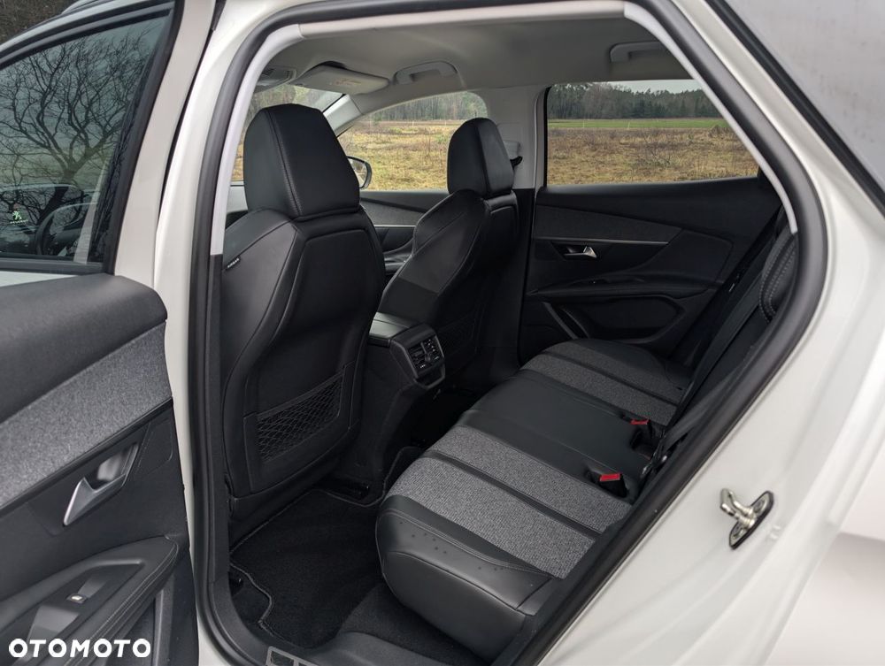 Peugeot 3008 PureTech 130 Stop & Start GPF Allure - 20